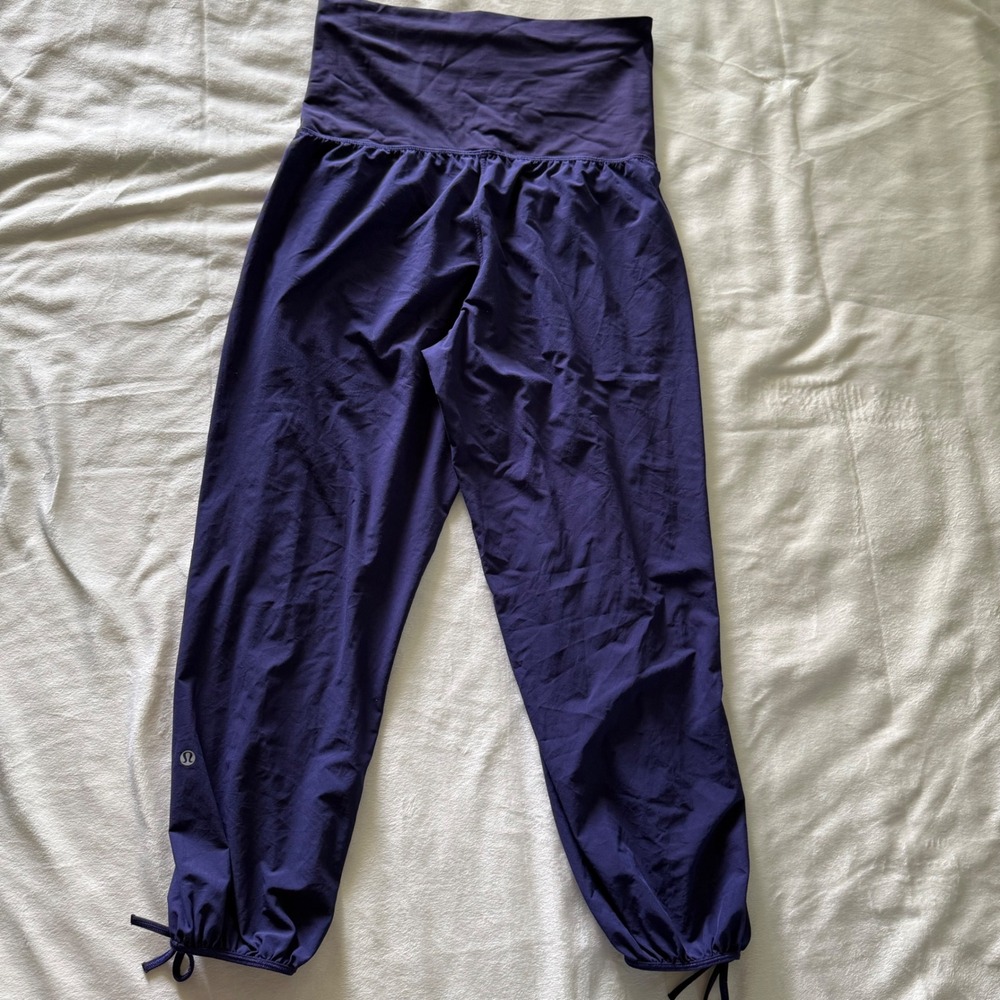 Lululemon Om Pants Purple High Rise Yoga Joggers Adjustable Hem Size 6 - Picture 6 of 12
